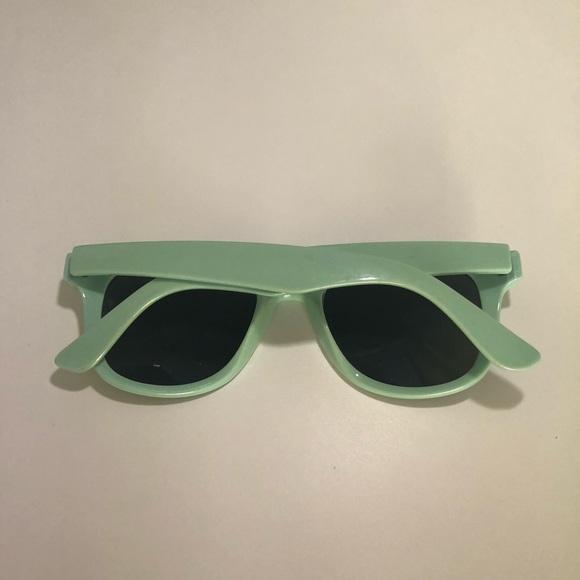 Mint / green Sunglasses - Picture 6 of 6